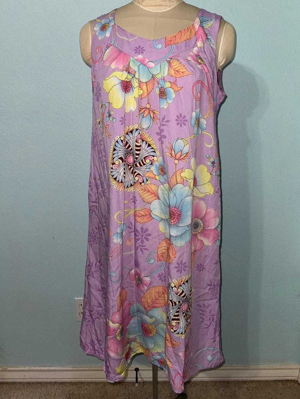 NWT Batik sleeveless dress from Indonesia Lilac floral print M to L